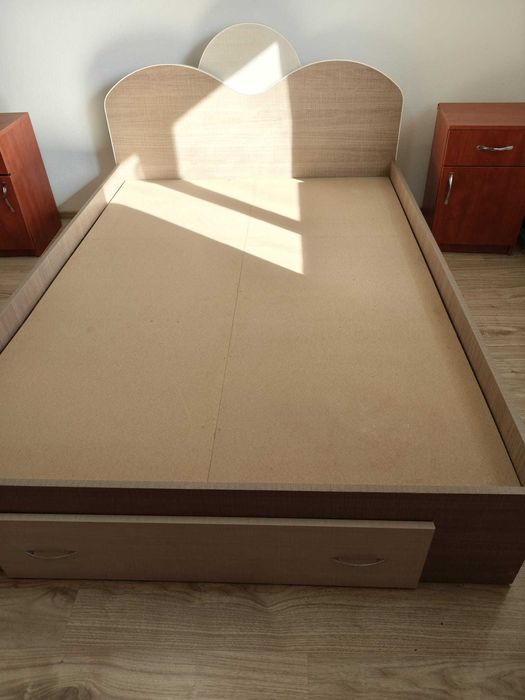 Șifonier, dulap și pat