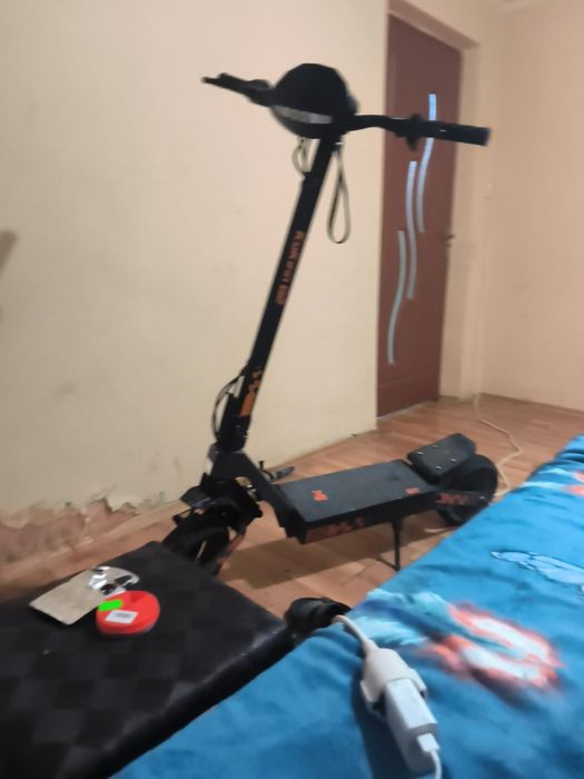 În stare perfectă foarte bună trotineta și te dau la schimb cu motocross de 125