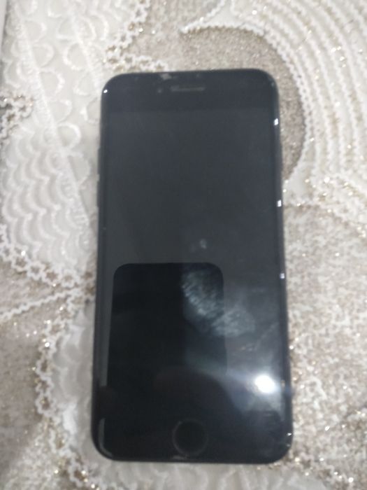 Продаи iPhone 7 в хорошем сост