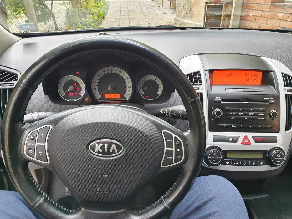 Kia Ceed 1.6, 115 к.с. бензин газ - за части