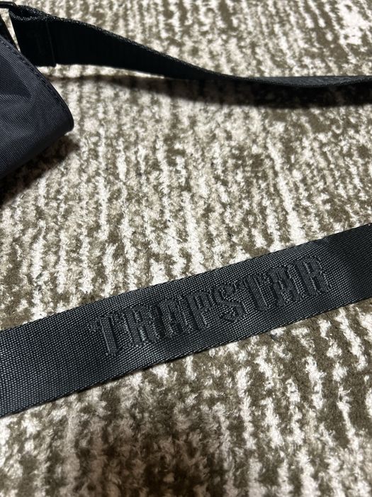 Trapstar reflective чанта