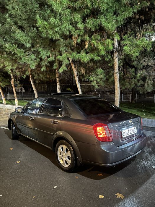 Chevrolet Gentra 3-pozitsya