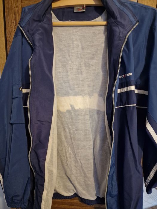 Geaca sport tip windbreaker