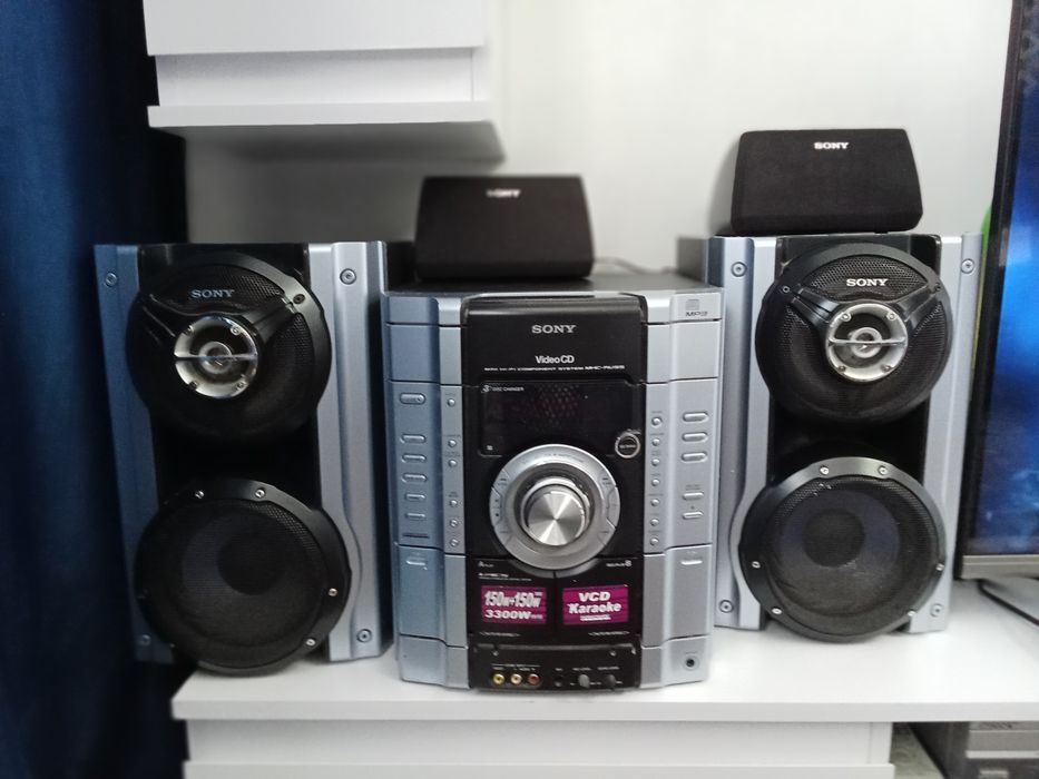 Продам музыкальный центр