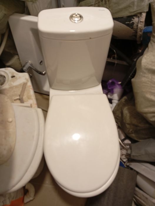 Продам унитаз в отличном состоянии