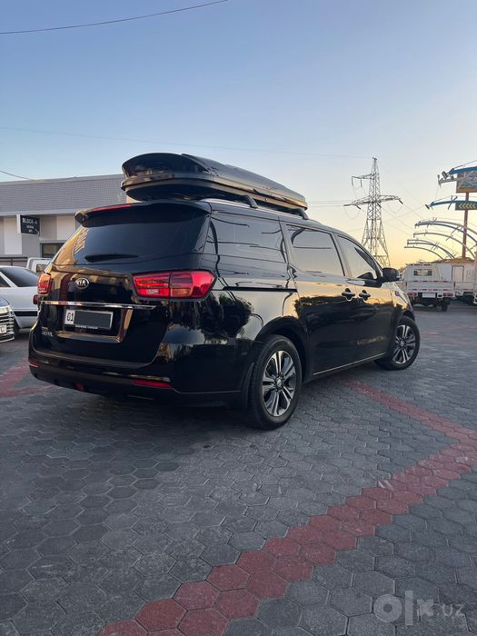 Kia Carnival 3.5L avtomobil sotiladi !