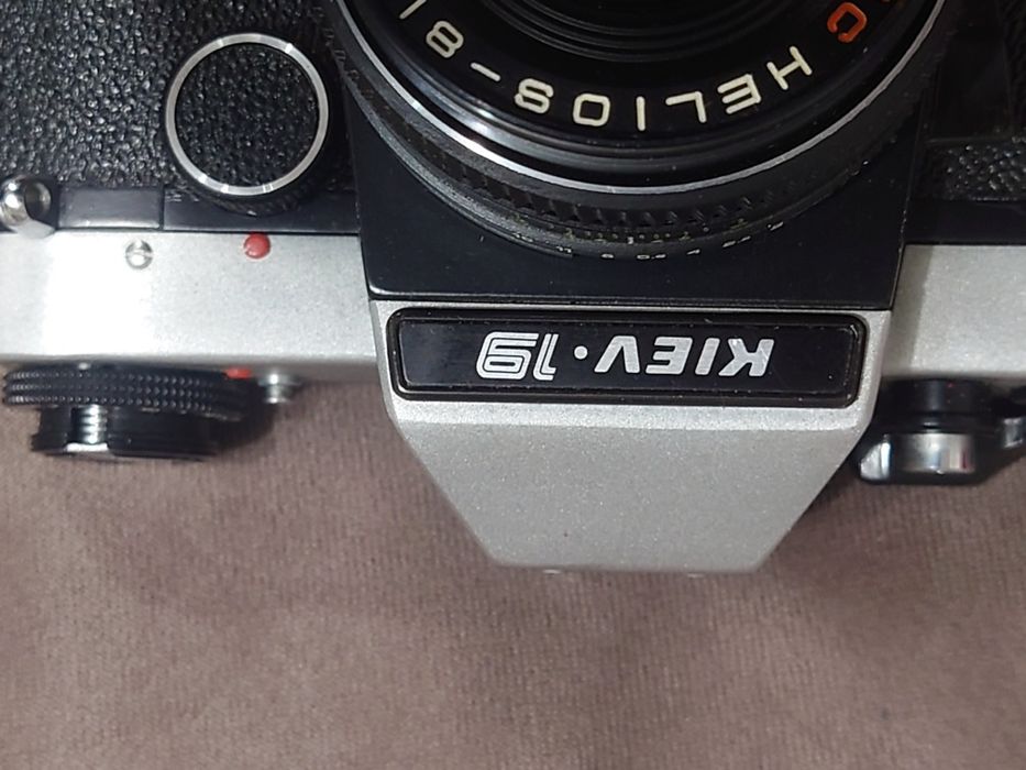 SLR  Kiev 19 cu obiectiv Helios 81 h nikon mount