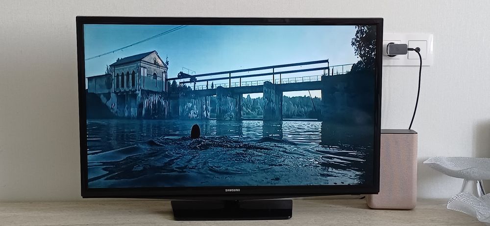 Жк телевизор Samsung
