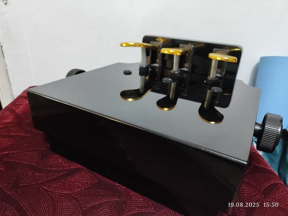 Педаль для фортепиано