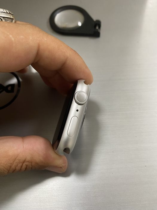 Apple watch seria 9 45 mm  pentru piese!!