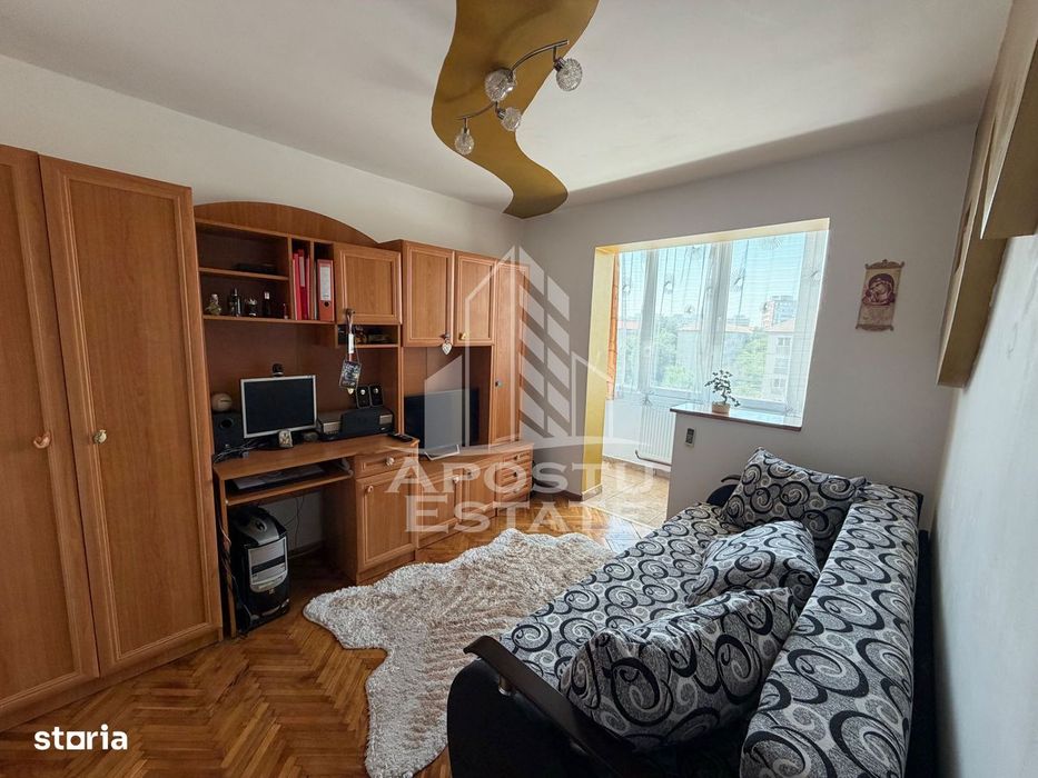 Apartament cu 3 camere de vânzare , Zona Dacia , Timisoara