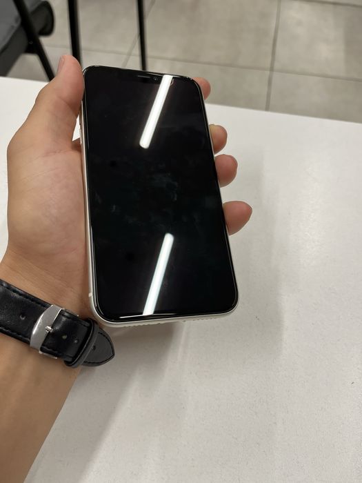 iPhone 11 белые цвет