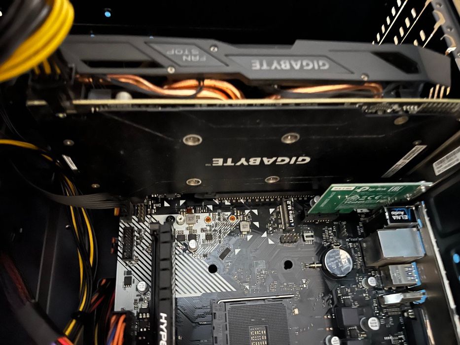 Настолни компютри