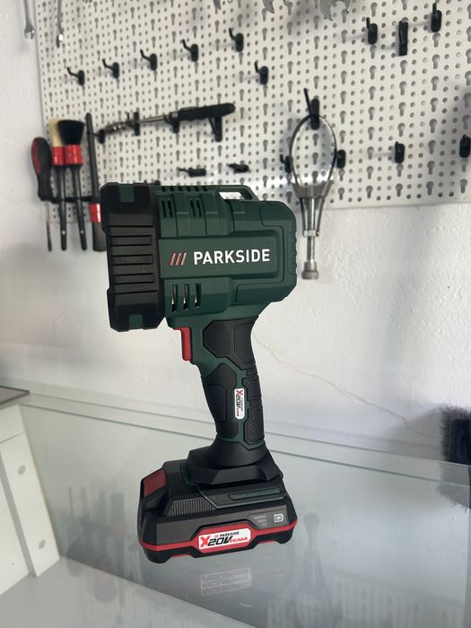 Lampă(lanterna) de mână led parkside