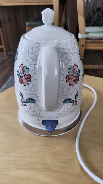 Керамична нагревателна кана Rhonson, 1200W, 1.5l , R-7802. Като нова!