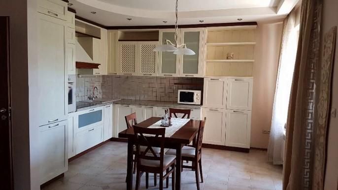 Дава се под наем Тристаен апартамент в София, Витоша - 110 кв.м за 800 € - Снимка #2