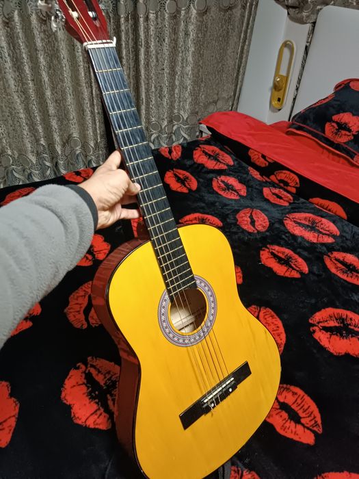 Classik gitara 39 razmerda