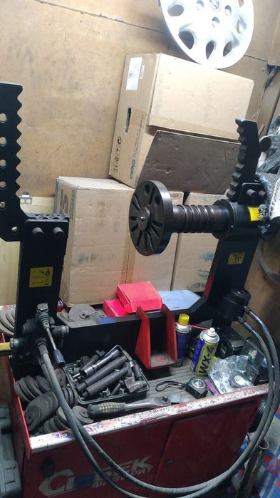 Шин Центр (шимомонтаж)