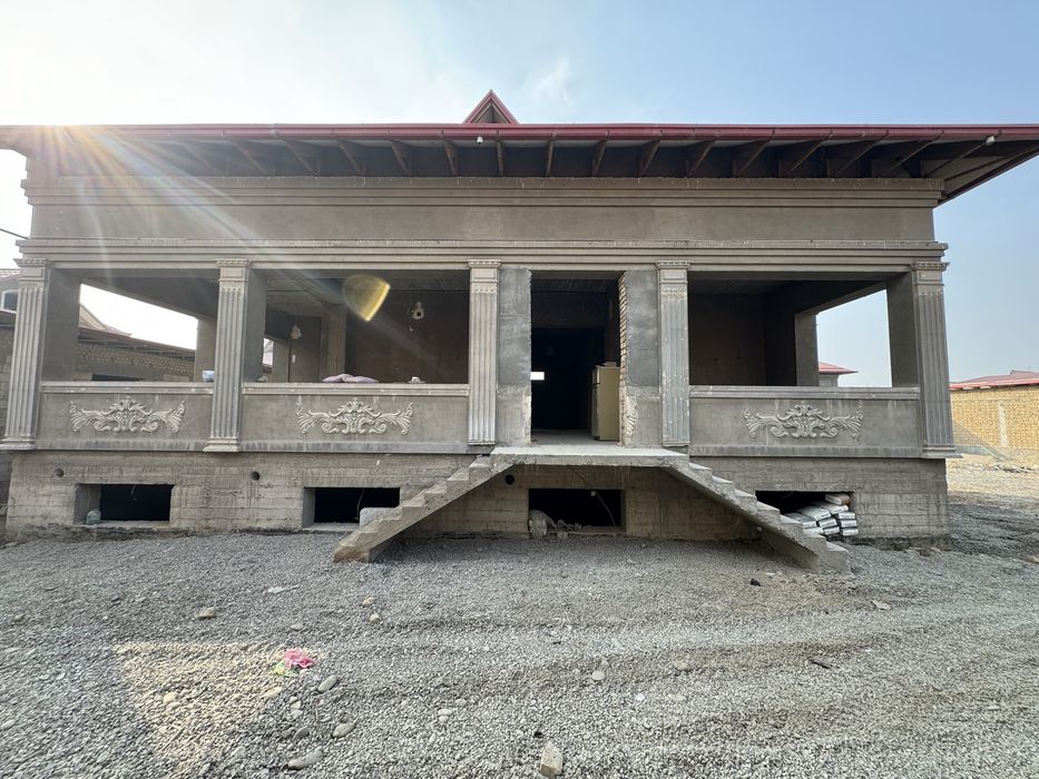 Продаётся своя участок более 16 сотухов.