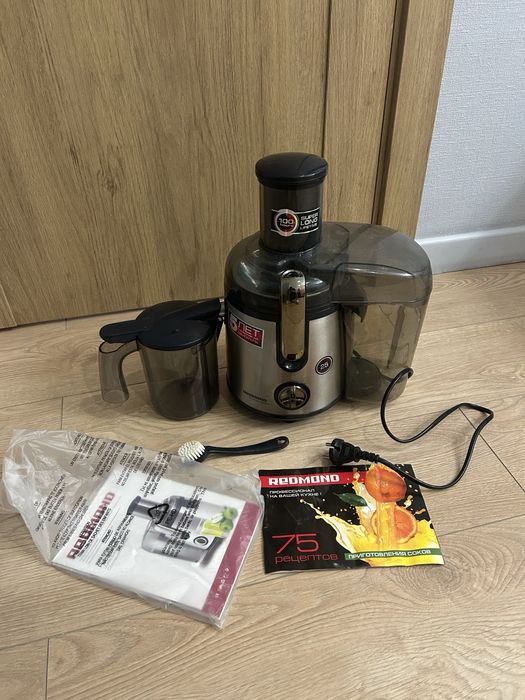 Продам соковыжималку