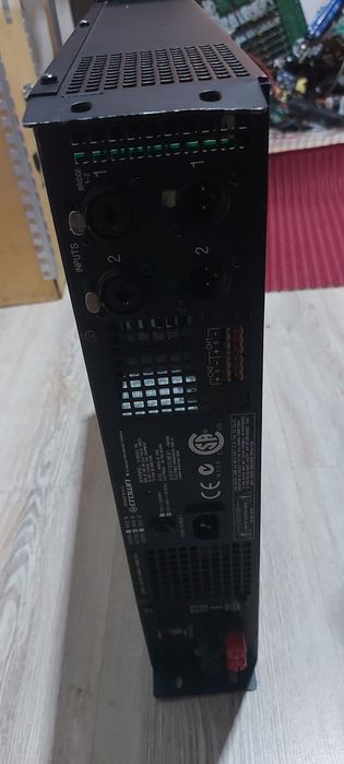 Crown XS700 усилитель