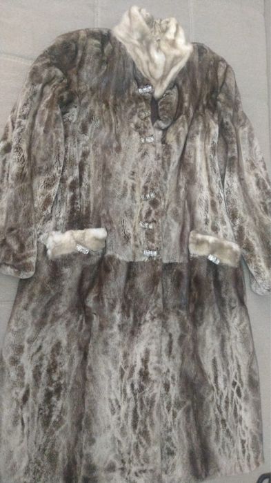Продам шубы новые с соболем большие размеры