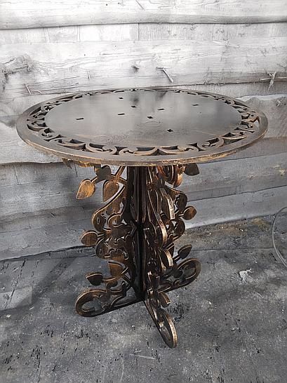 Элитный дизайнерский стол из нержавейки stol