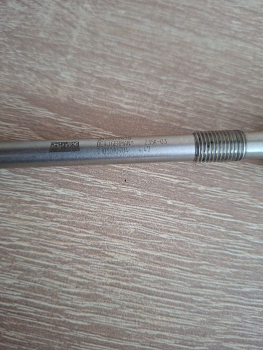 Bujie incandescenta cu senzor
