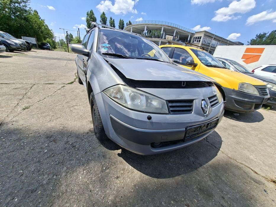 Dezmembrez Renault Megane 2 Break 1.6B  2005