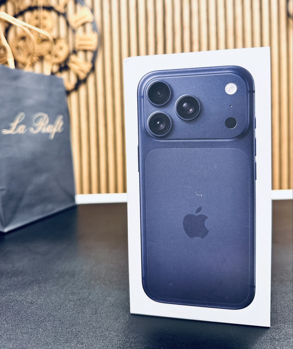 Iphone 17 Pro Max 256 Gb Deep Blue /Folie de Protectie +Husa incl /