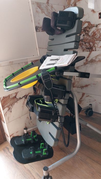 Verticalizator cu telecomanda