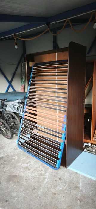 Легло и подматрачна рамка