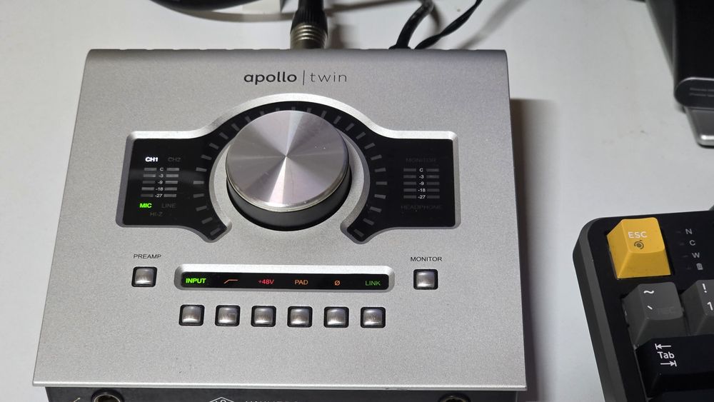 Apollo Twin - аудио интерфейс