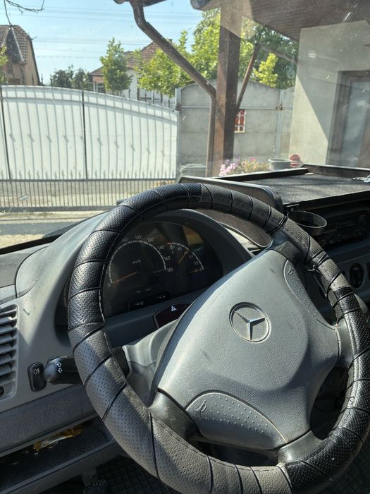 Mercedes Sprinter 413