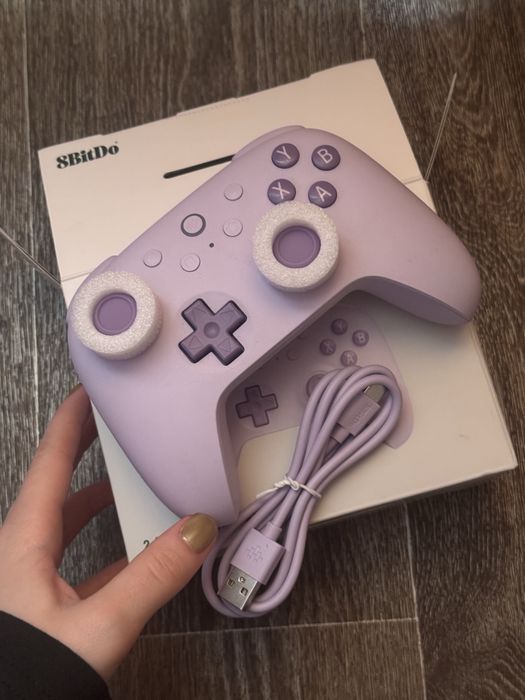 Продам геймпад 8BitDo Ultimate 2C