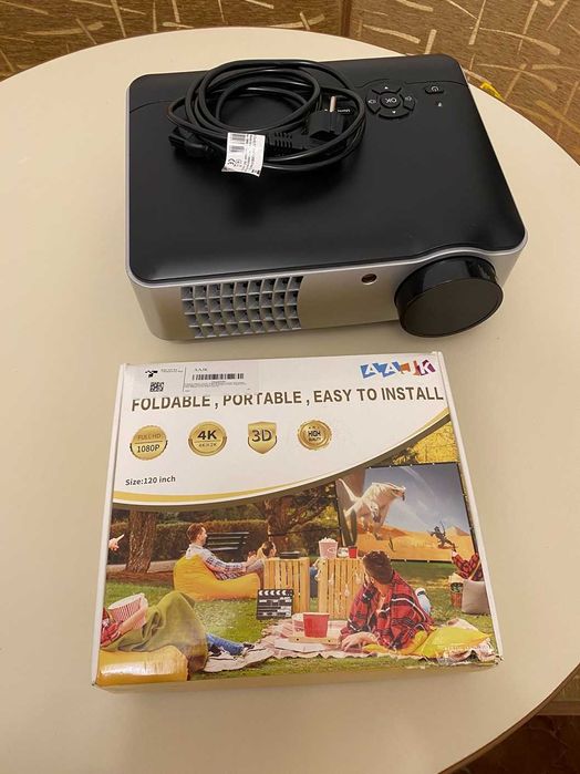 Proiector LED + Ecran Proiecție 120” – Perfect pentru Home Cinema