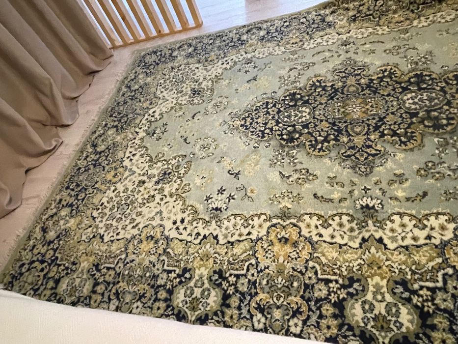Covor persan lână Rezervat