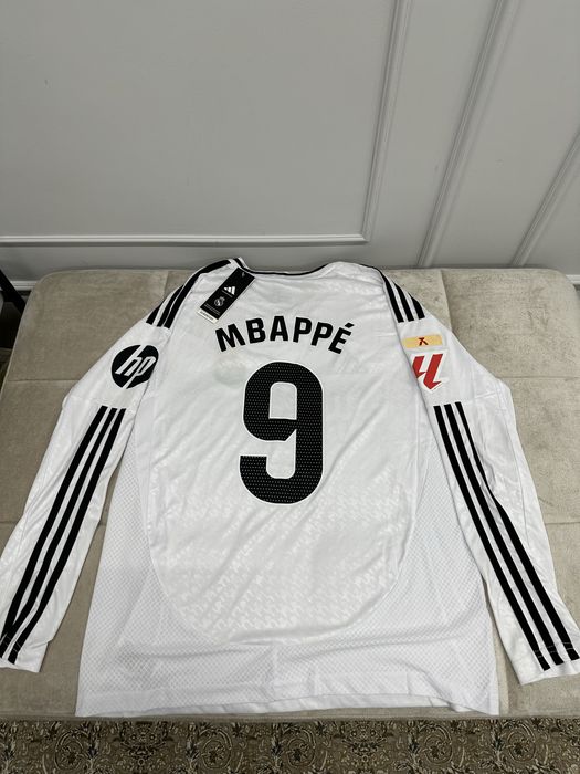 Футбольная форма Реал Мадрида 23/24, длинный рукав