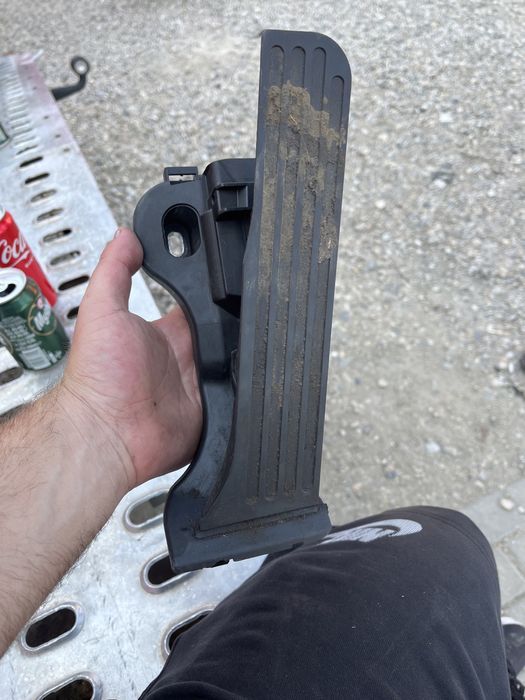 piese pedala passat b6 2.0 tdi