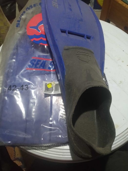 Плавници и Полу сух водолазен костюм, нов