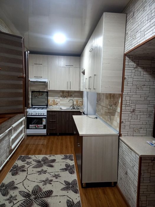 Срочно Продается первый этаж Кирпичный дом
