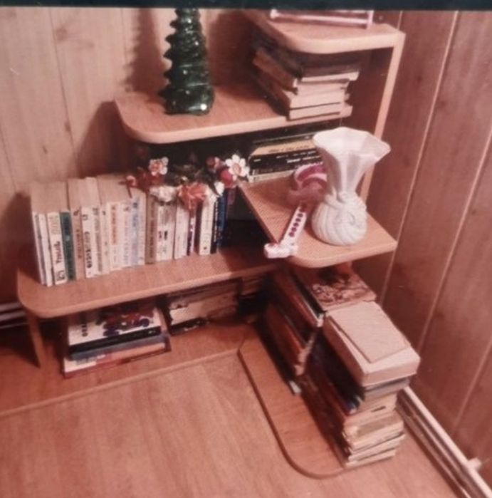 Raft suspendat,  de colț