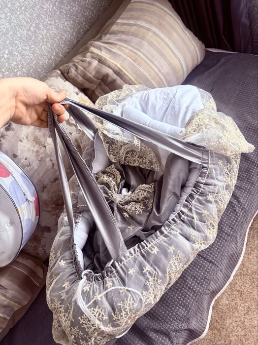 Нарядный конверт на выписку