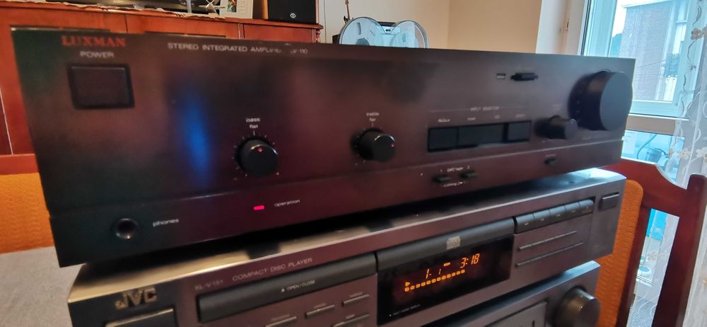 Amplificator Luxman LV110
