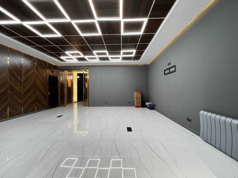 Nukus Glinka ko'chada 94 kv/m joy arendaga egasidan