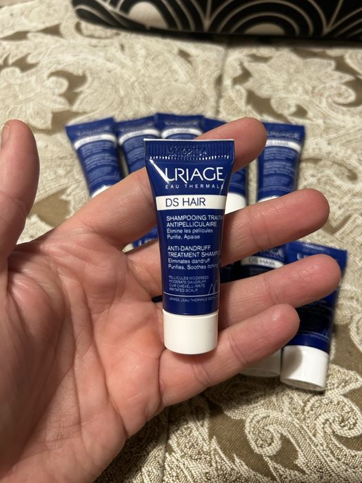 Vand sampon  tratament de la Uriage