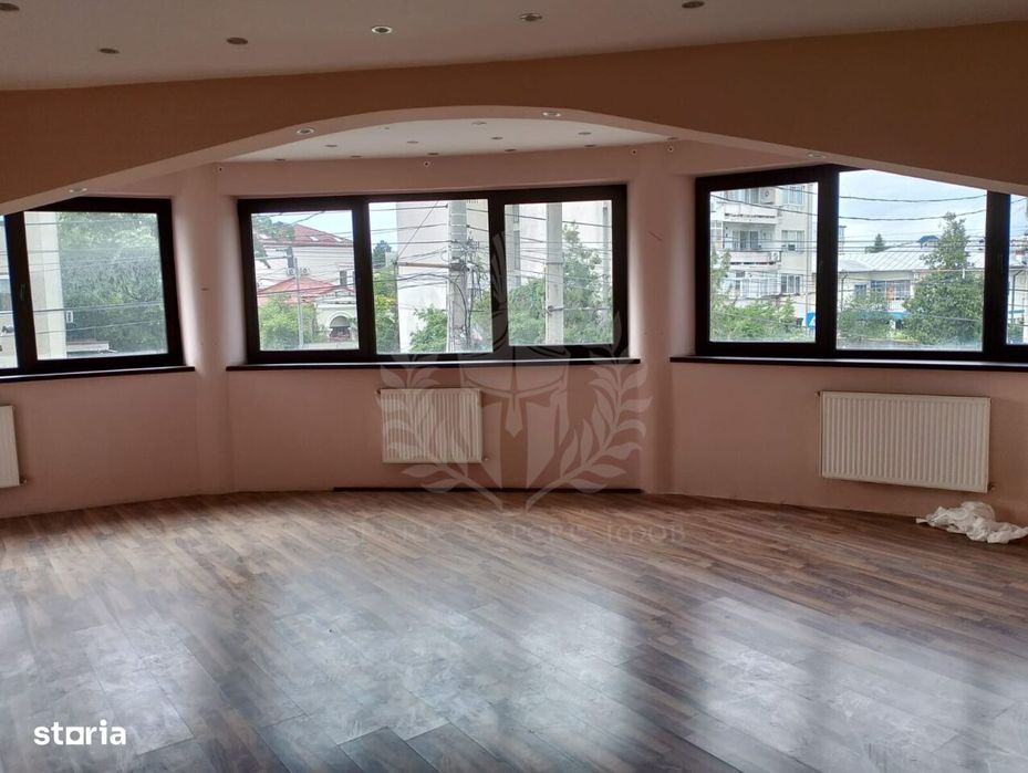 Clinica Medicala// After School// Central