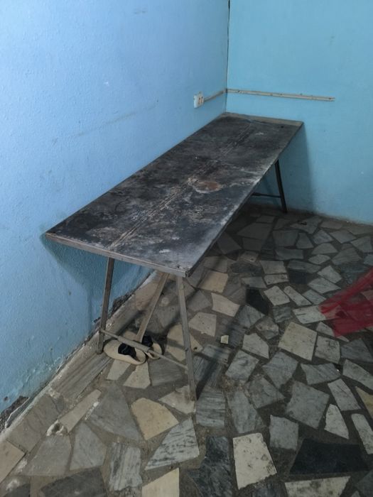 Продам металлический рабочий стол из нержавейки