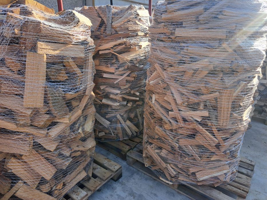 Lemne de foc uscate si paletizate