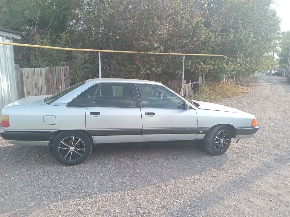 Продам ауди 100 с3